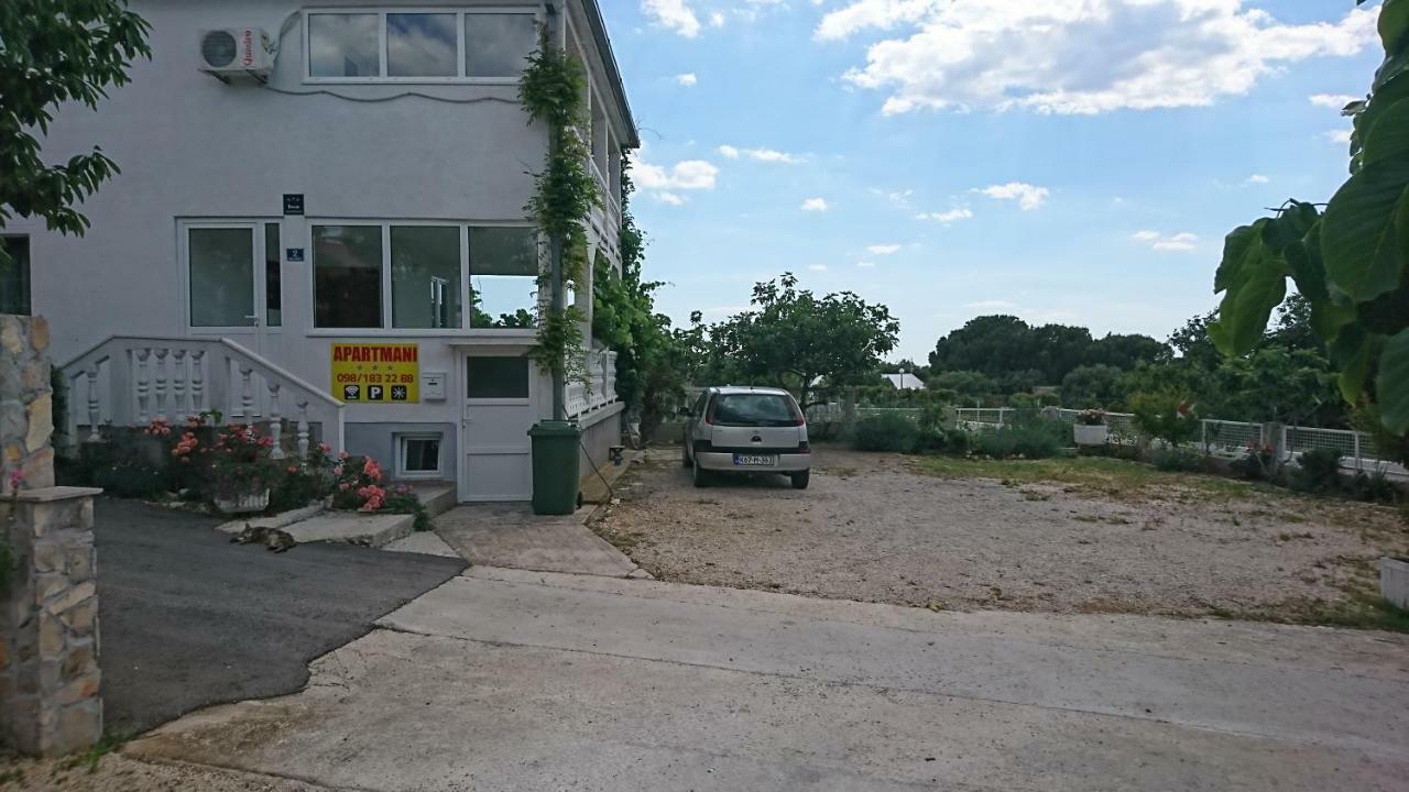 Apartmani Kocka Primošten Exterior foto